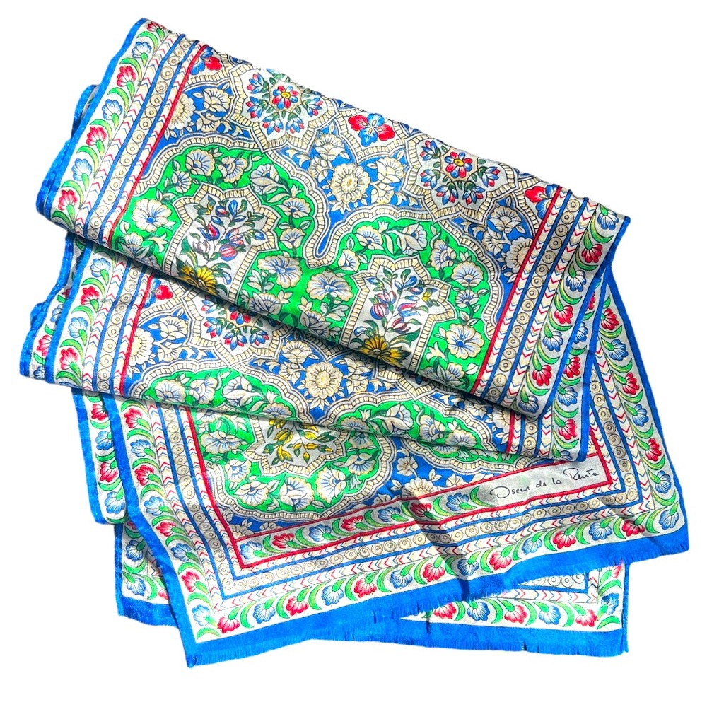 💎 Oscar de la Renta Silk Scarf (10”x50.5”)